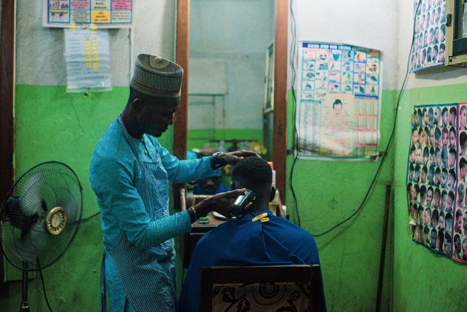 Choix d'affiches coiffure modernes pour salons. Choix d'affiches coiffure modernes pour salons.