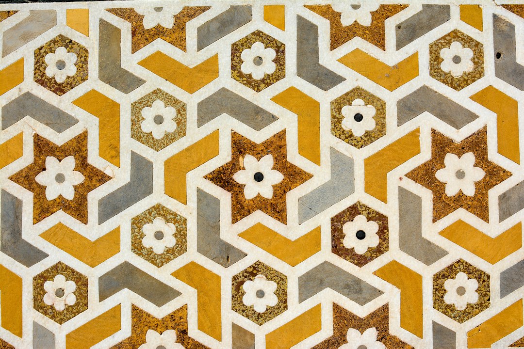 Canvas met kleurrijke Marokkaanse motieven. Canvas met kleurrijke Marokkaanse motieven.